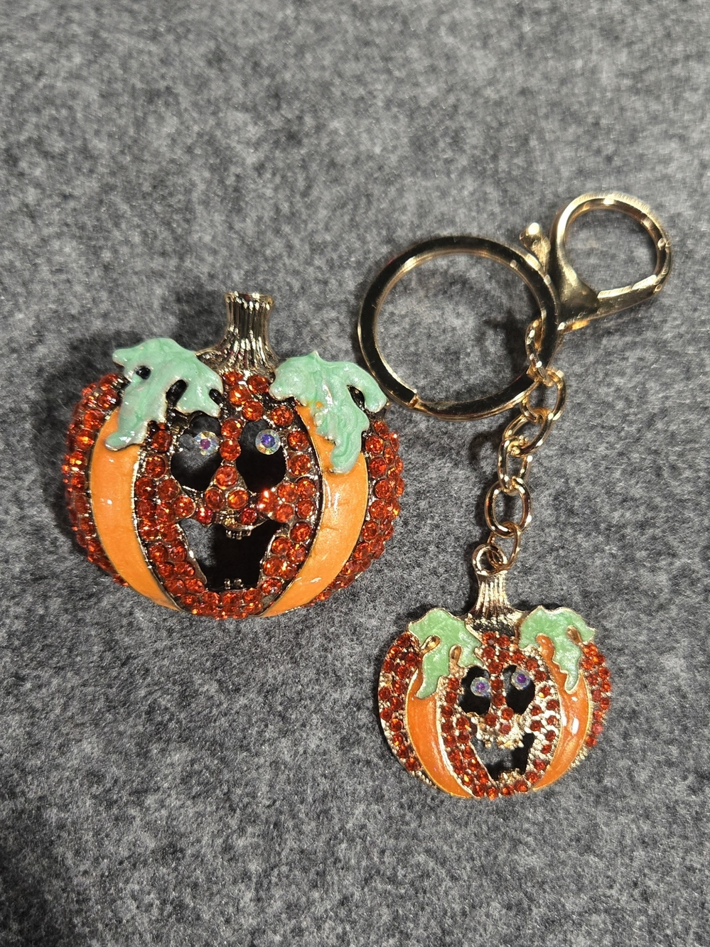 Sparkling Pumpkin Brooch & Bag Charm /Keychain Set🎃NWT